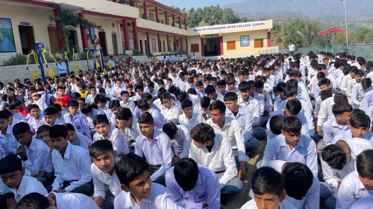 सुमित्रानंदन पंत जी को किया याद
