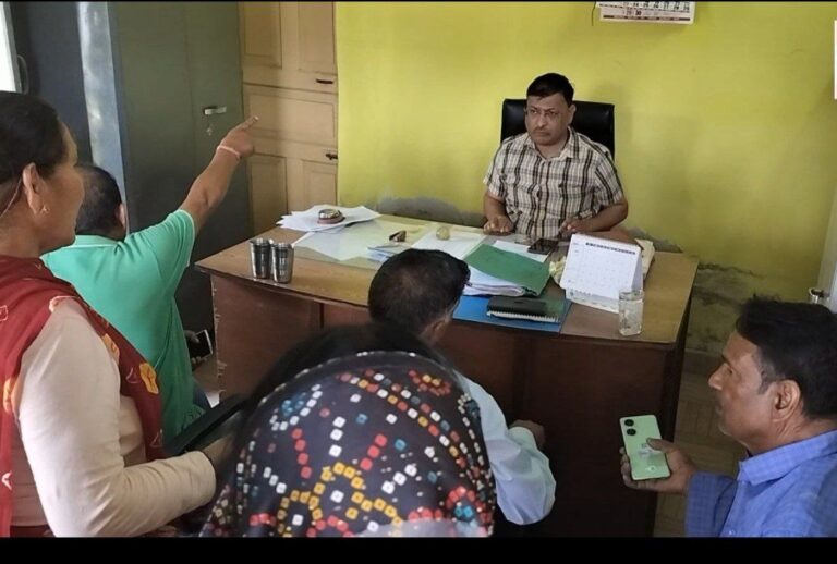 पानी के लिए मचने लगा है हाहाकार