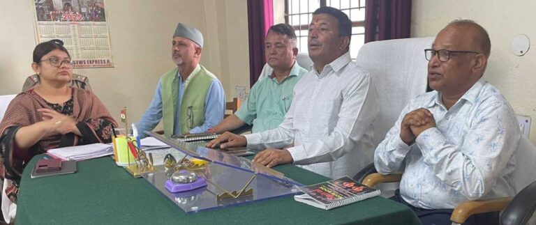 बेअसर होते जनता दरबार