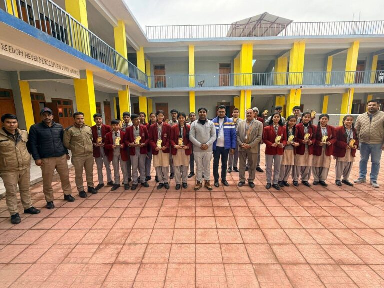 सड़क सुरक्षा का संकल्प जीवन की सुरक्षा है