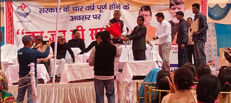 प्रचार बनाम परिणाम