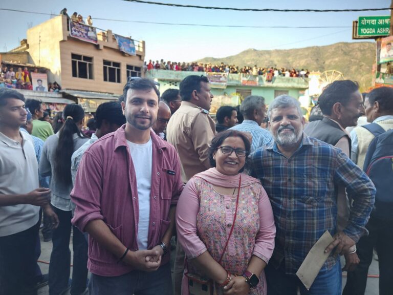 चाहे बल्द  बैचे जो, स्याल्दे जरूर जांण छू