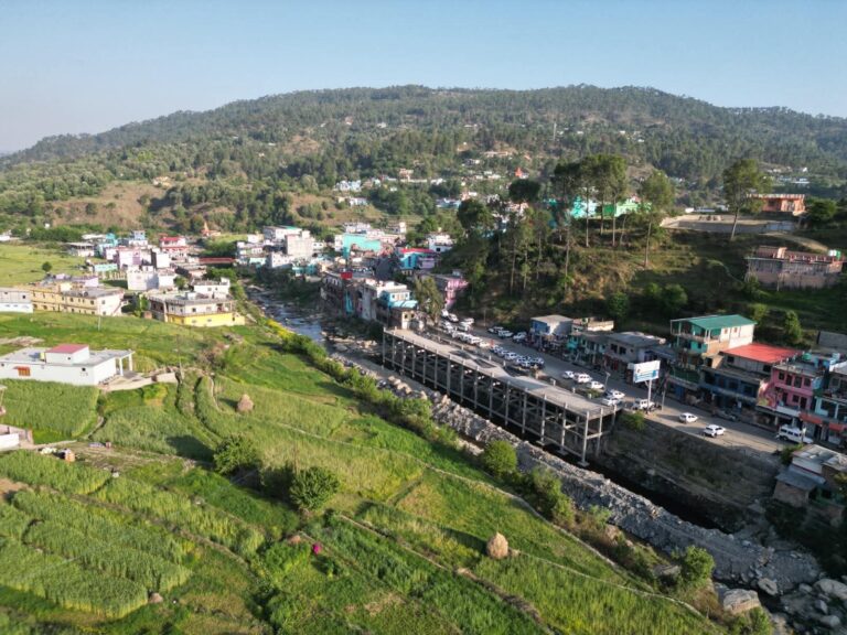 अशांत होता गरुड़ मौन प्रशासन