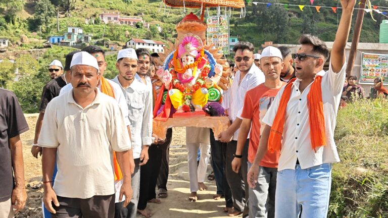 गणेश विसर्जन की धूम