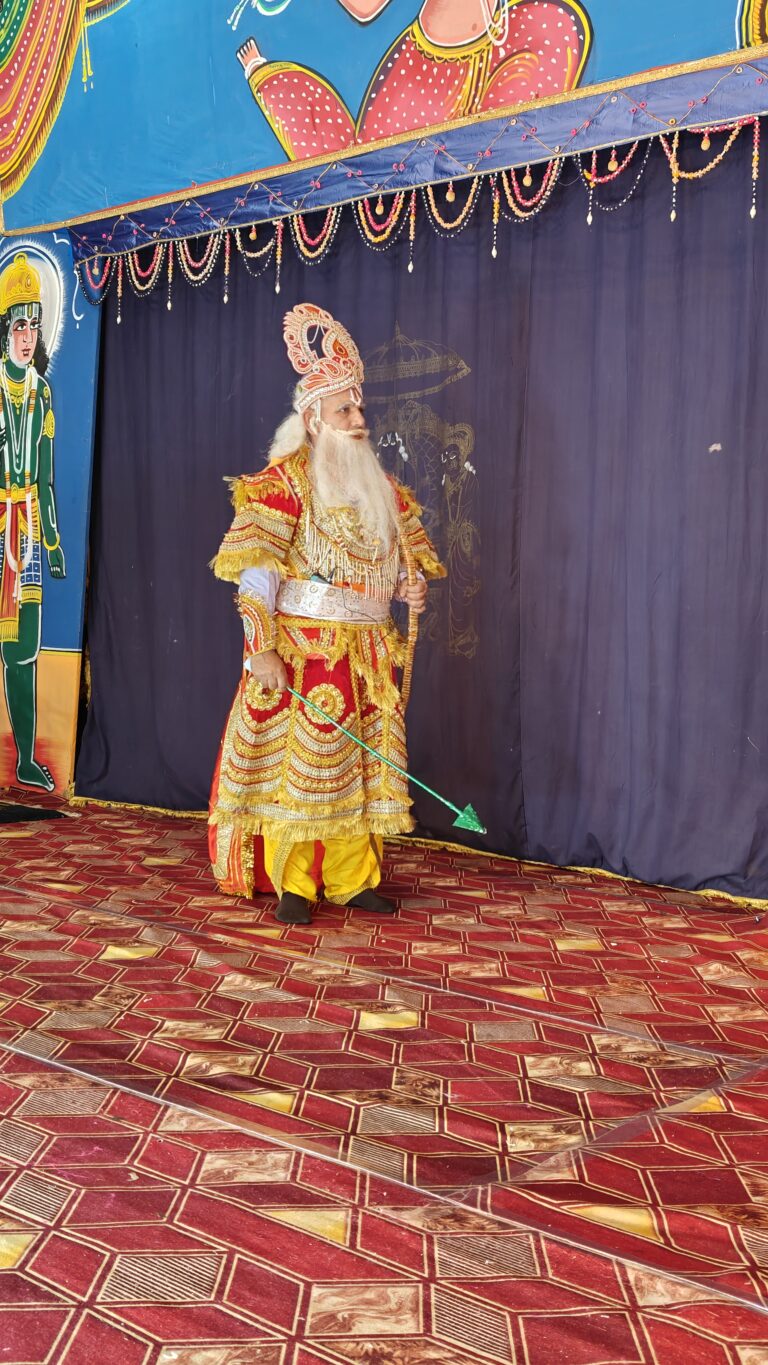गरुड़ की 120 साल पुरानी रामलीला: बदलते दौर की कहानी